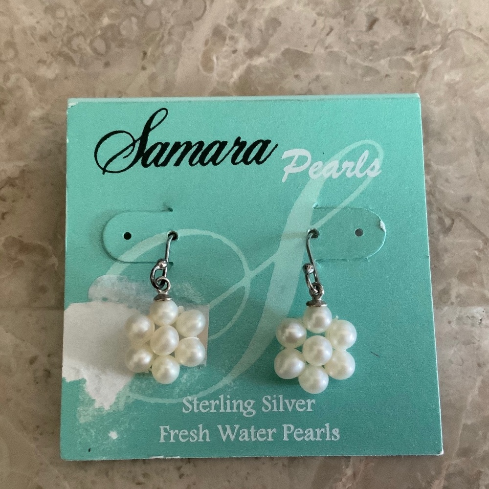 NWT SAMARA freshwater pearls flower earrings